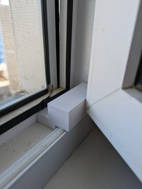 Cục chặn cửa sổ 3D - Giải pháp giữ cửa thông minh và tiết kiệm không gian - Image 1