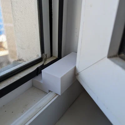 Cục chặn cửa sổ 3D - Giải pháp giữ cửa thông minh và tiết kiệm không gian