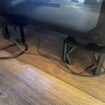 Chân đế PC đa năng (PC Stand) với thiết kế tùy chỉnh ốc vít M6