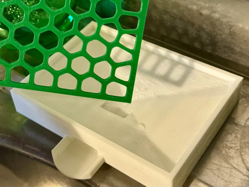 Giá để miếng bọt biển nhà bếp Voronoi – 2 phiên bản - Image 3