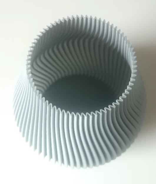 Bình Hoa Gân (Ribbed Vase) - Image 4