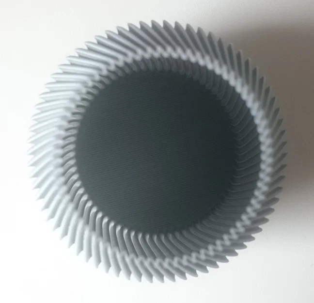 Bình Hoa Gân (Ribbed Vase) - Image 5