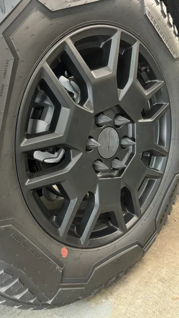 Gai chụp ốc bánh xe Cybertruck (Cybertruck Lug nut cover spike) - Image 1