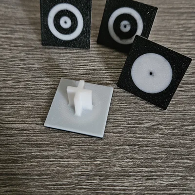 Pin Target xTool S1 cho Honeycomb Panel