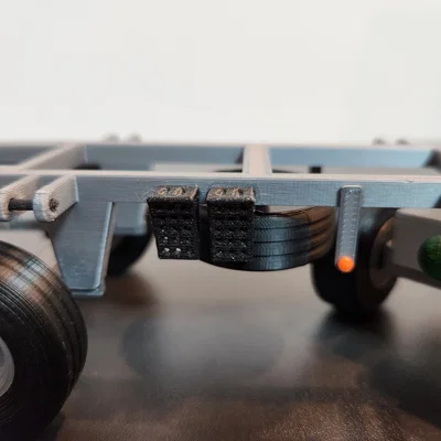 Mô hình rơ-moóc chở gỗ 9 tấn cho xe kéo nông nghiệp