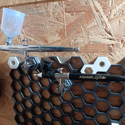 Giá treo súng Airbrush cho Honeycomb Storage Wall (Thiết kế in 3D)