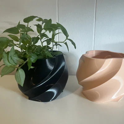 Mẫu chậu trồng cây 3D thiết kế hình học uốn lượn độc đáo