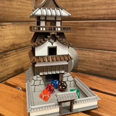 Tháp Lăn Xúc Xắc Lâu Đài Nhật Bản (Japanese Castle Dicetower)
