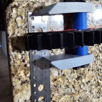 Cue Grip & Clamp 7 Slots V2 – Kẹp cue gập gọn, dễ bỏ bao