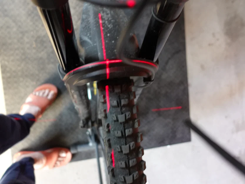 Dụng cụ căn thẳng ghi-đông (Handlebar Alignment Tool) - Image 7