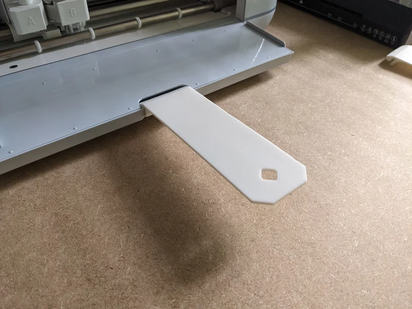 Khay mở rộng cải tiến cho Cricut Maker 3 – Cứng cáp, dễ in 3D - Image 1