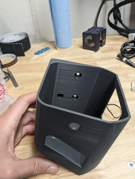 Giá treo tường pin Bosch PowerPack 500 (nhìn ngang) - Image 2