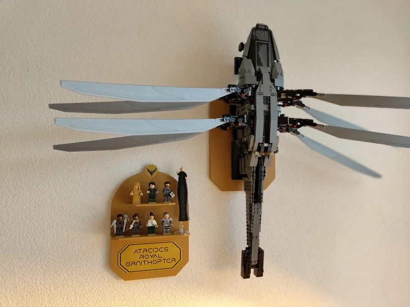 Giá Treo Tường Lego Ornithopter kèm Bảng Trưng Minifigure - Image 1