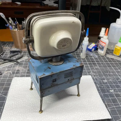 TV Radiation King Fallout tỉ lệ 1/4 (Fallout Radiation King Television 1/4 Scale)