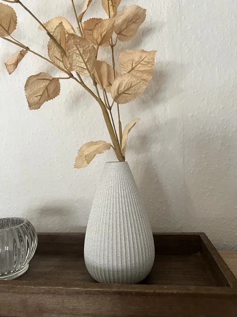 Bình hoa trang trí (Decorative vase) - Image 1