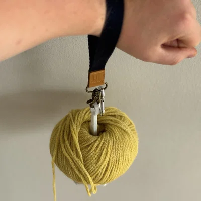 Bộ giữ len/yarn xoay đeo cổ tay & Yarn Holder (Twisting Wool minder)