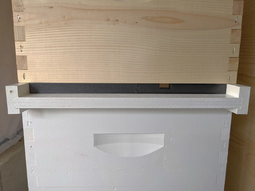 Thanh Thu Hẹp Cửa Tổ Ong (Bee Hive Entrance Reducer) - Image 4