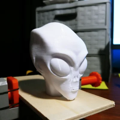 Đầu Alien Cổ Điển (Classic Alien Head)