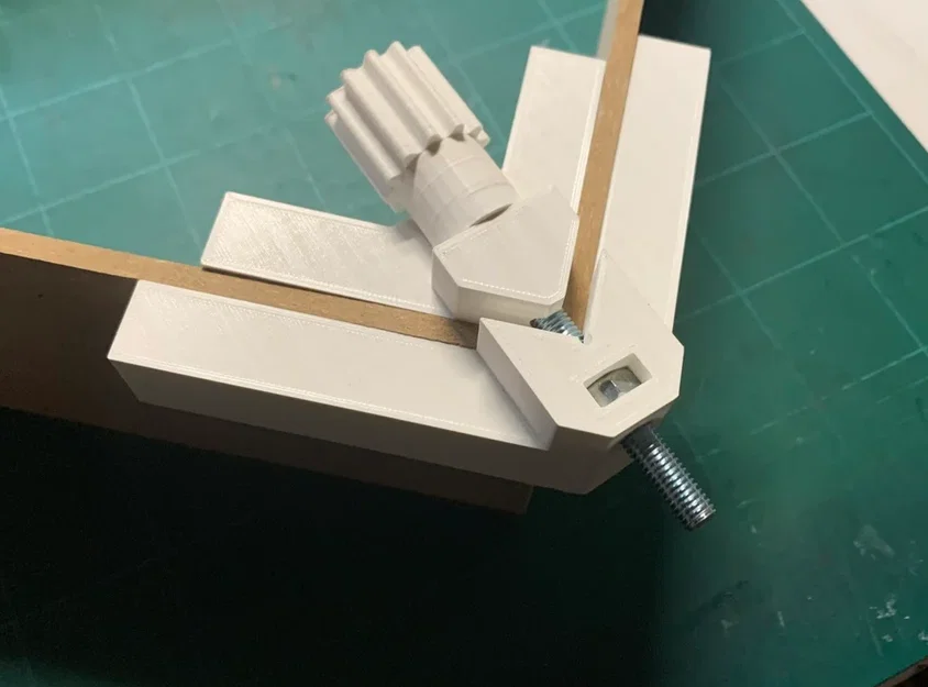 Kẹp góc vuông (Right angle clamp) - Image 1