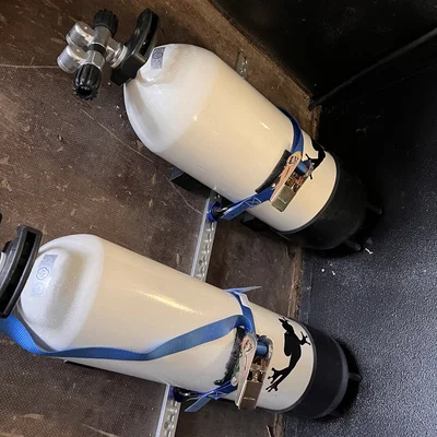 Miếng kê bình lặn (Tauchflaschen Unterlagen)