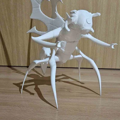 Stinkfly (Ben 10) - Tư thế mặc định
