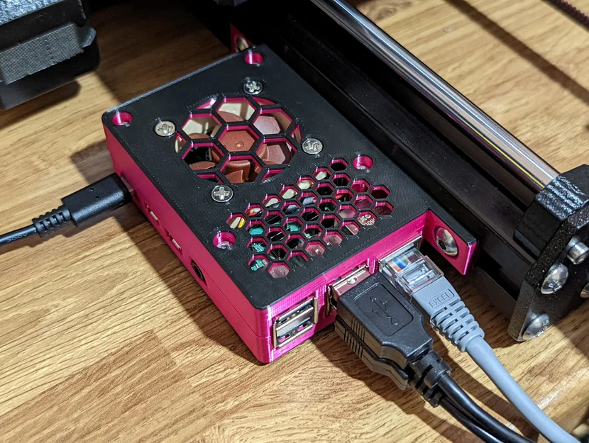 Case Raspberry Pi 4 gắn lên Prusa/Ender (Mountable Raspberry Pi 4 Case) - Image 1