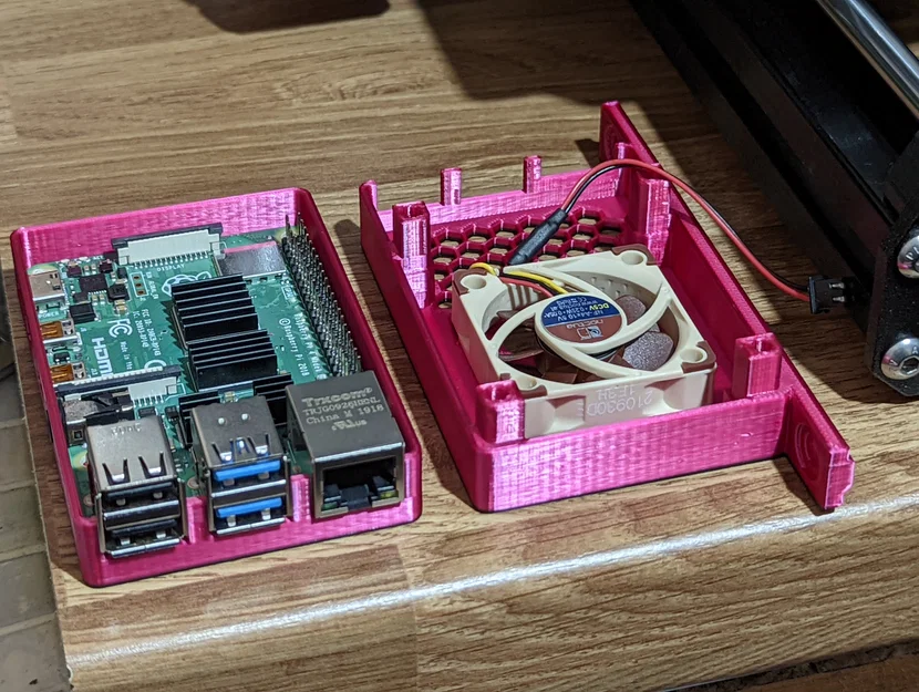 Case Raspberry Pi 4 gắn lên Prusa/Ender (Mountable Raspberry Pi 4 Case) - Image 3
