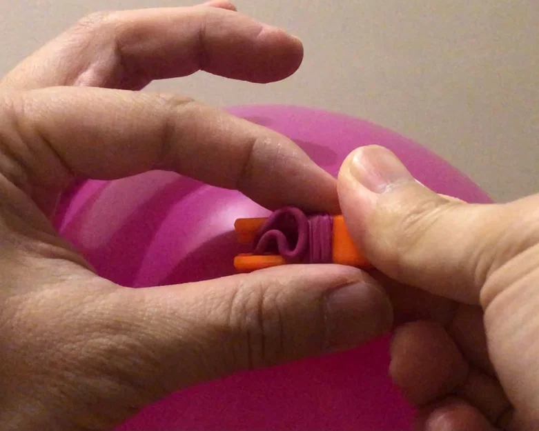 Dụng cụ buộc bong bóng (Balloon Tying Tool) - Image 1