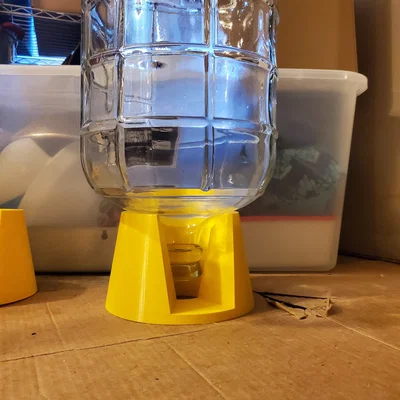 Kệ úp carboy để ráo nước, xếp chồng (stackable)