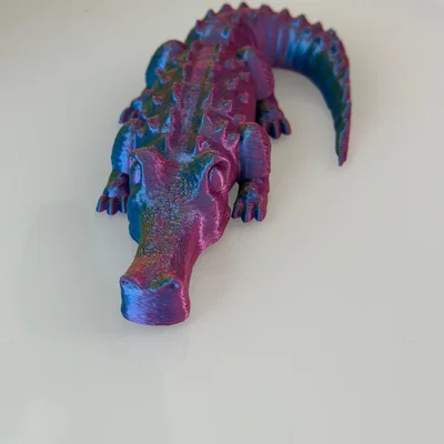 Mô hình cá sấu 3D trang trí độc đáo cho góc làm việc