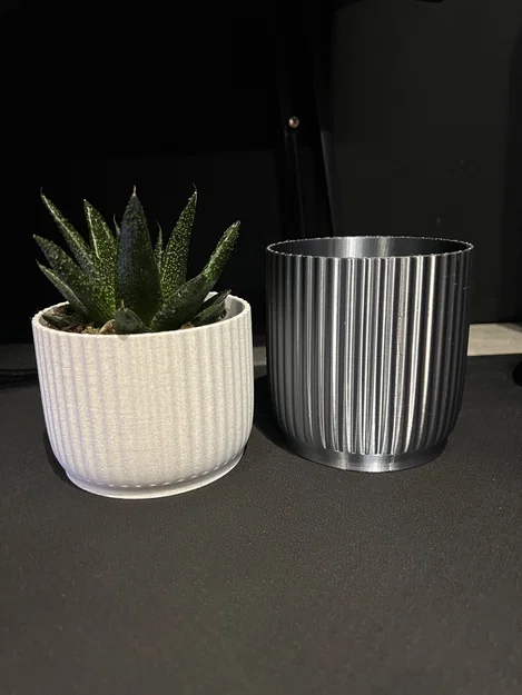 Chậu Hoa (Flower Pot) - Image 1