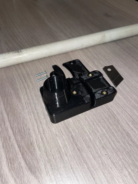 Bộ Dụng Cụ Cắt Chai Nhựa PET Thủ Công 3D Tiện Lợi - Image 2