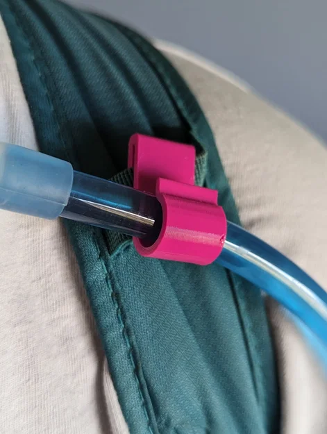 Kẹp ống nước/dây đai (hydration hose/webbing clip) parametric - Image 1