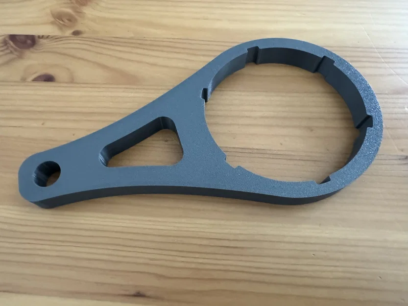 Dụng cụ mở cốc lọc nước in 3D tiện lợi cho gia đình - Image 1