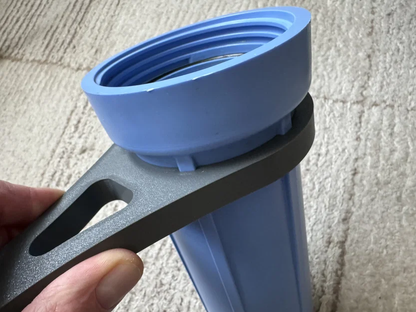 Dụng cụ mở cốc lọc nước in 3D tiện lợi cho gia đình - Image 2