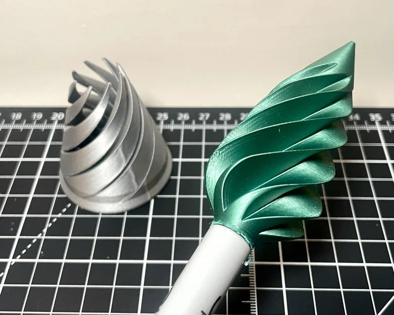 Nắp bút và đế cắm bút Sharpie hình xoắn ốc in 3D độc đáo - Image 2