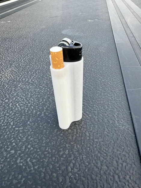 Ốp bật lửa Bic kèm khe giữ thuốc lá - Image 2