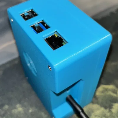 Vỏ case cho Raspberry Pi 5 kèm màn hình 4.3" và SSD NVMe 2TB