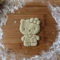 Bộ Khuôn Cắt Bánh Quy Hello Kitty 3D Đáng Yêu - Thumbnail 1