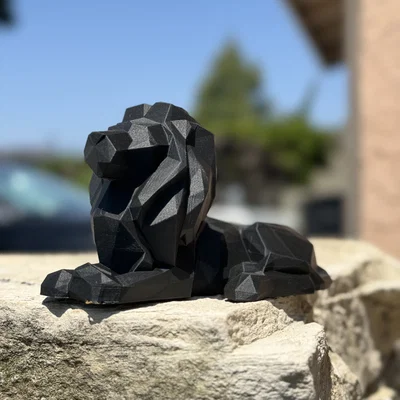 Sư Tử Low-Poly (Low-Poly Lion)