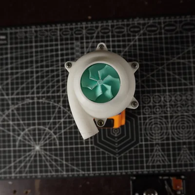 Tự làm máy thổi khí cầm tay chạy bằng pin (Turbo Blower DIY)
