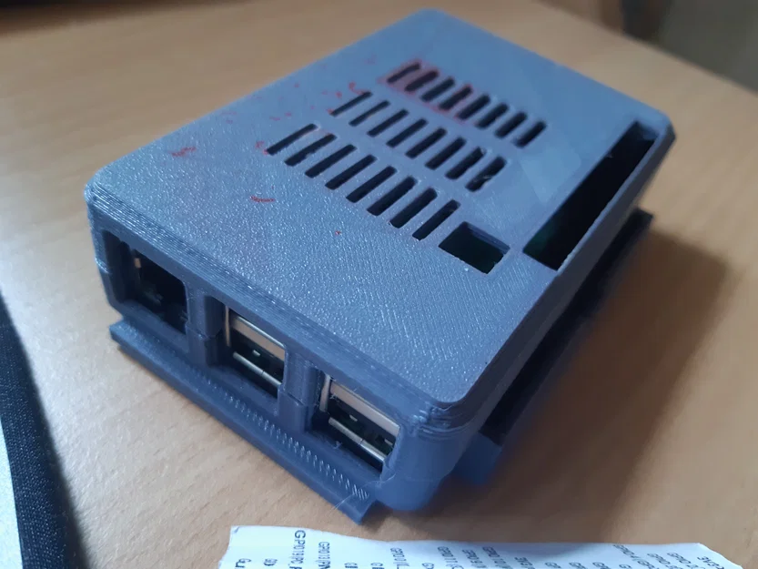 Vỏ bảo vệ 3D cho Raspberry Pi 3B+ có khe tản nhiệt và ghi chú - Image 1