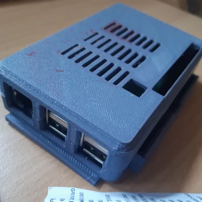 Vỏ bảo vệ 3D cho Raspberry Pi 3B+ có khe tản nhiệt và ghi chú