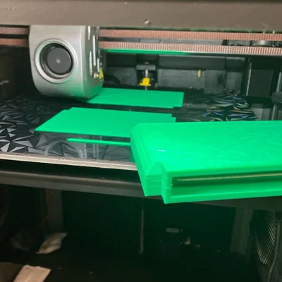 Vỏ cartridge Nintendo Famicom (3D printable cartridge shell)