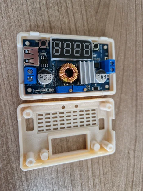 Vỏ cho Step-Down Converter XL4015 hiển thị 4 số (FreeCAD) - Image 2