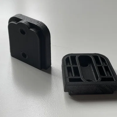 Giá đỡ tường (Wall Bracket) cho cổng cuốn chặn em bé/thú cưng