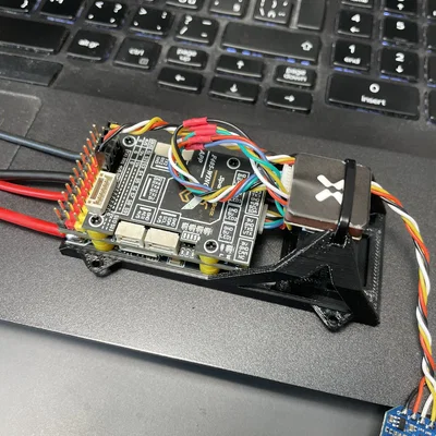 Khung giữ đa năng SpeedyBee F405 Wing (Mount GPS & Receiver)