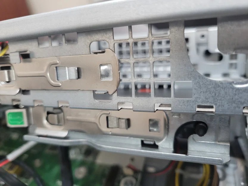 Khay gắn ổ cứng 2.5 inch cho HP EliteDesk 800 G4 - Image 2