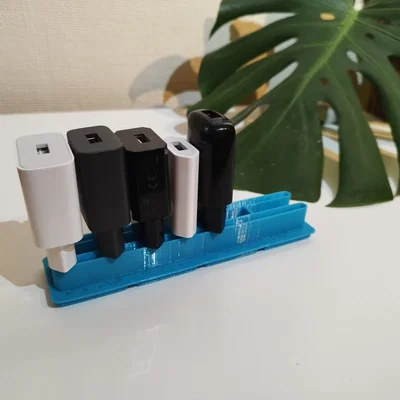 Khay Đựng Củ Sạc EU Hệ Gridfinity 4x1 Gọn Gàng Tiện Lợi