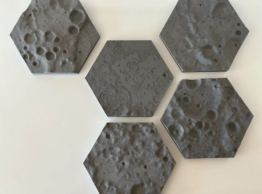 Tranh treo tường Mặt Trăng lục giác (Hexagon Moon Wall Art) - Image 1